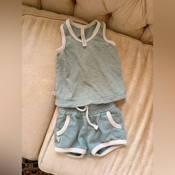 Childhoods Clothing Other - Childhoods set